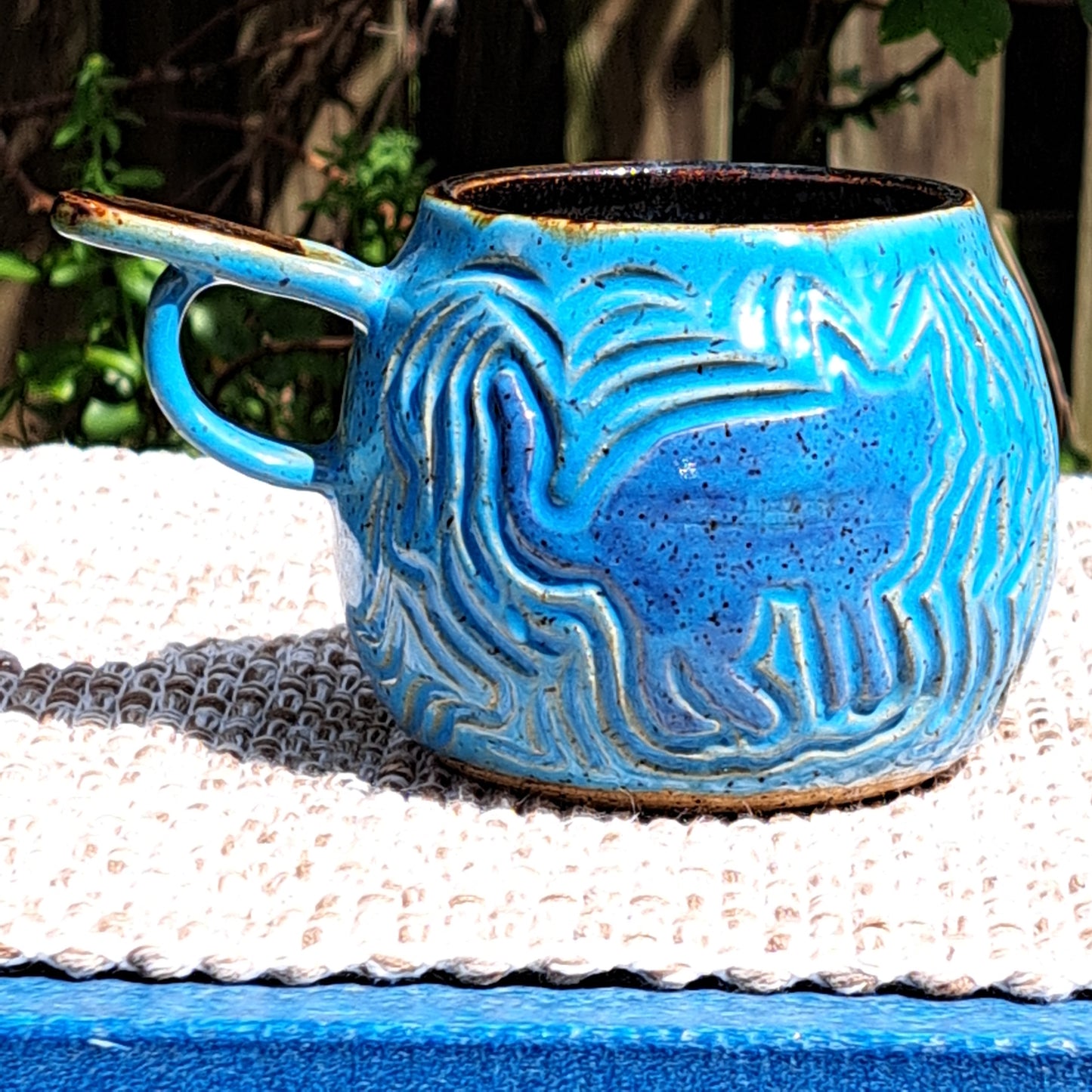 Mug, Gotland, 112, carved, medblue flotan liner, cats