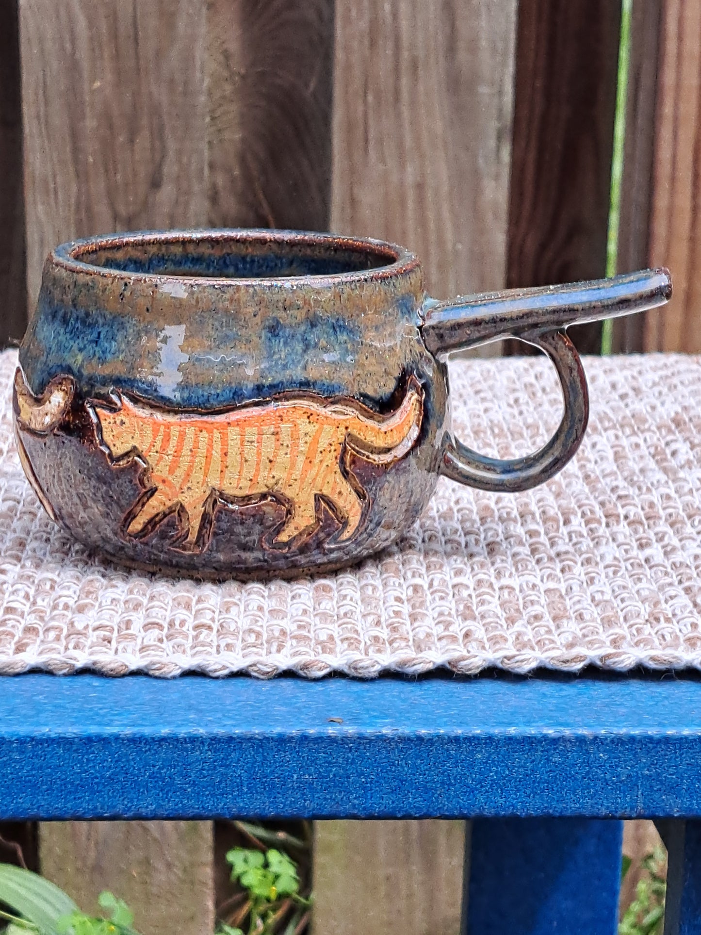 Mug, Gotland, Carved, Floating Blue, Tabbies and Calico