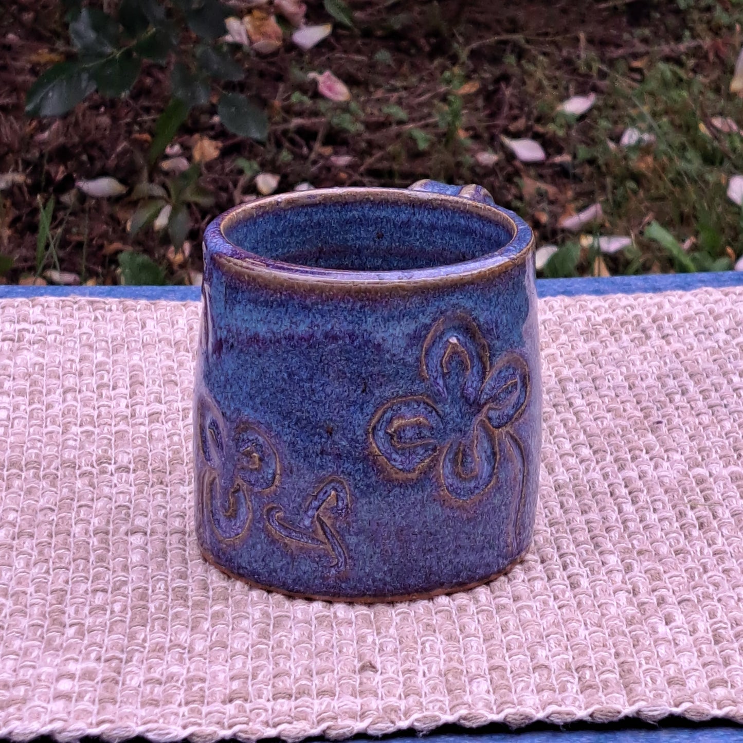 Mug, carved, reduct-fired, multiblue, clover/spirals/trisks