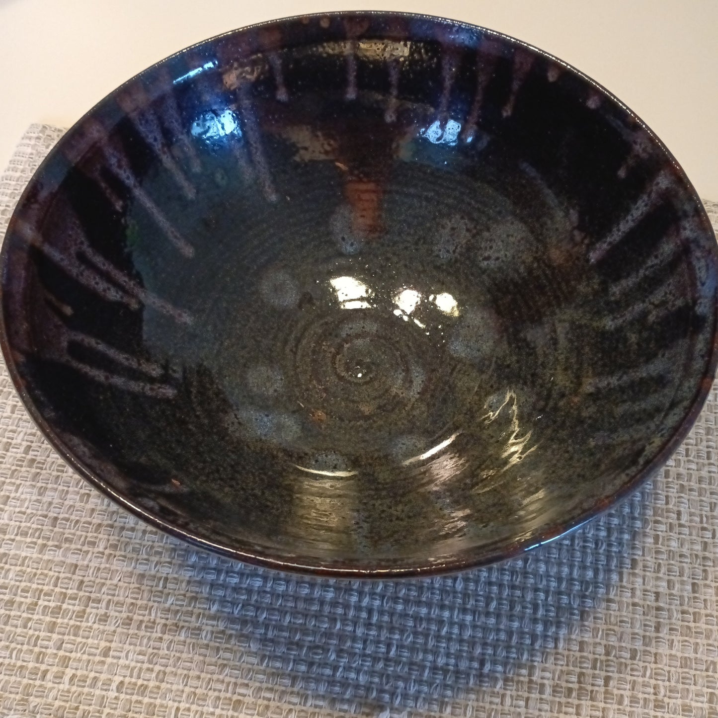 Cinnabar Drip Serving Bowl